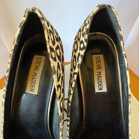 Steve Madden Mindyy Pumps Cheetah Calf Hair Red Buckle Size 10 Leopard Heel - Picture 7 of 16